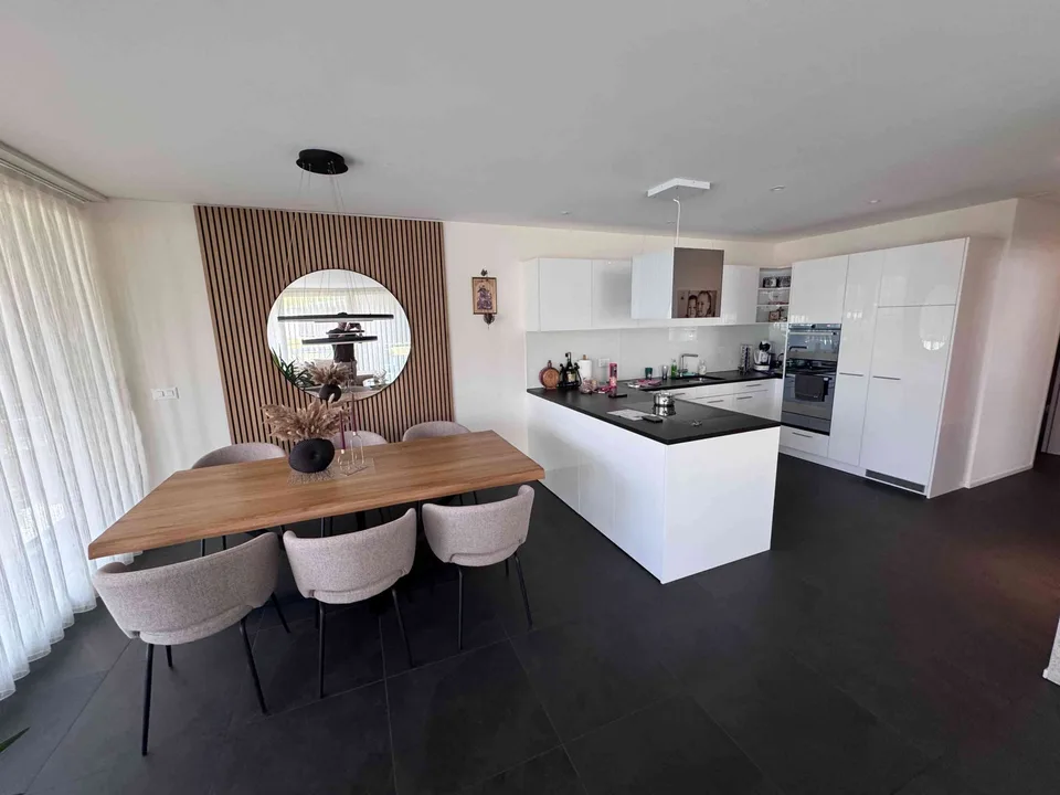 Moderne 4.5-Zimmer-Wohnung im Minergie-Standard in Heimberg