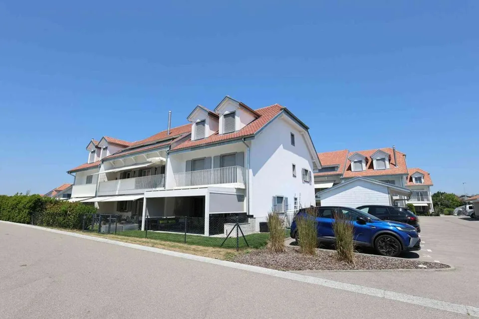 Großzügiges Loft-Feeling im obersten Stockwerk mit hoher Decke und Bal