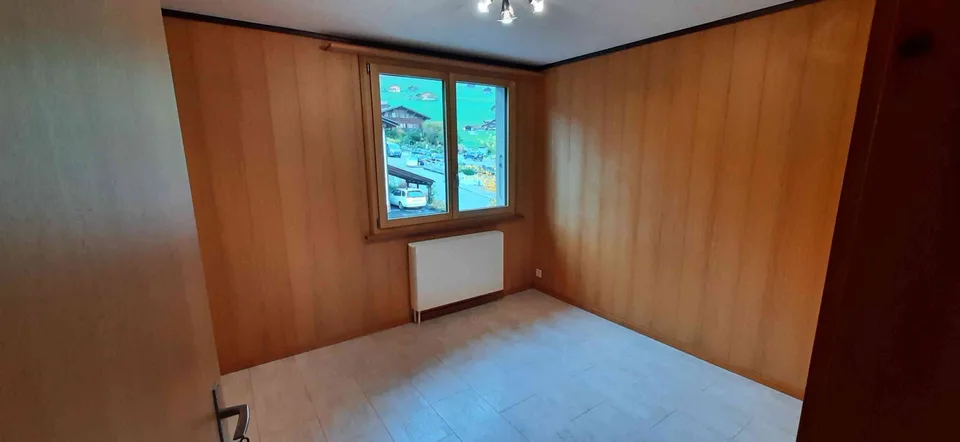 Grosszügige 5.5-Zimmer-Dachwohnung mit Bergblick in Frutigen