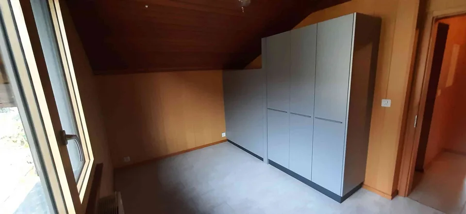 Grosszügige 5.5-Zimmer-Dachwohnung mit Bergblick in Frutigen