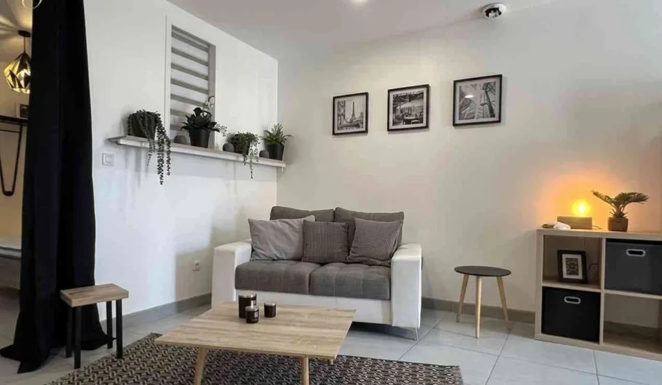 Joli Appartement meublé deux pièces quartier paisible