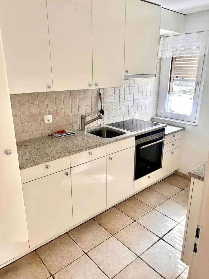 Attraktive, helle 3.5 Zi Whg