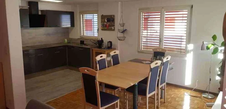 Möblierte 4 1/2 Zi. Wohnung