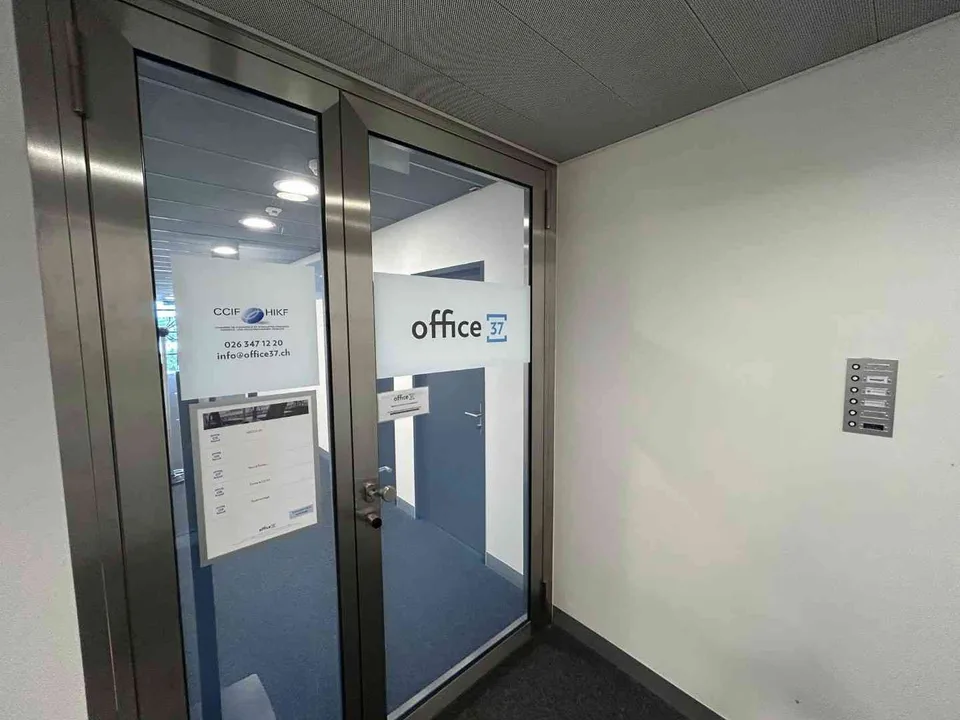 Bureau privatif dans un Business Center moderne - Fribourg