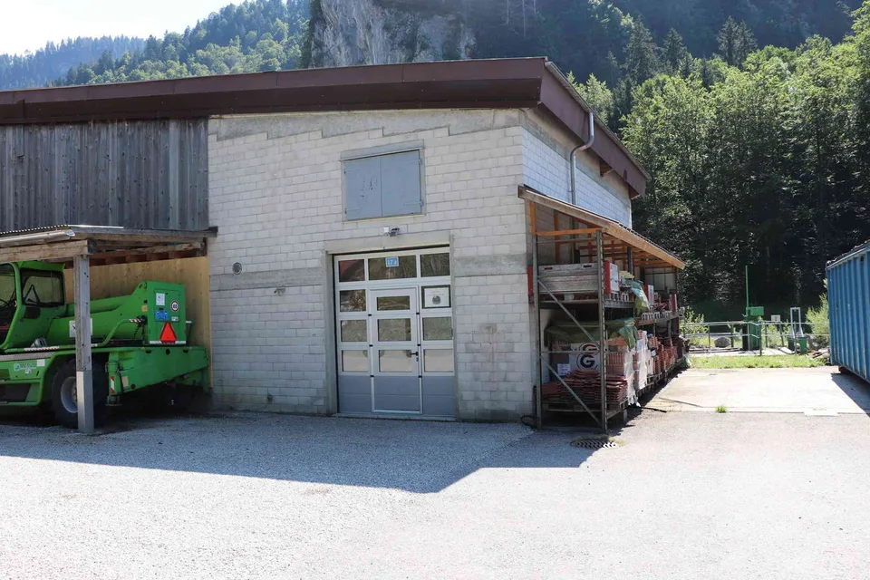 Atelier dépôt local à louer
