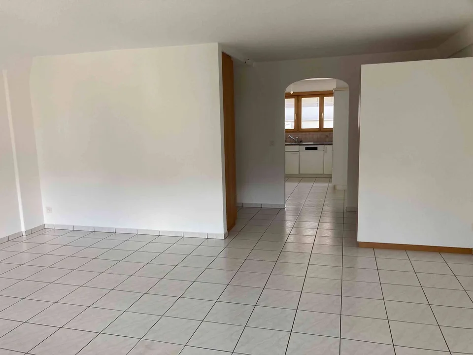 Schöne, helle Wohnung zu vermieten