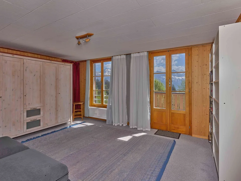 Möblierte 4-Zimmer mit 2 Balkonen und Panoramasicht