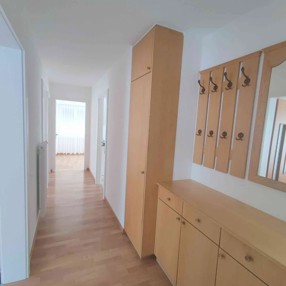 Attraktive 4.5-Zimmer-Wohnung mit Berg-Panorama in Susten