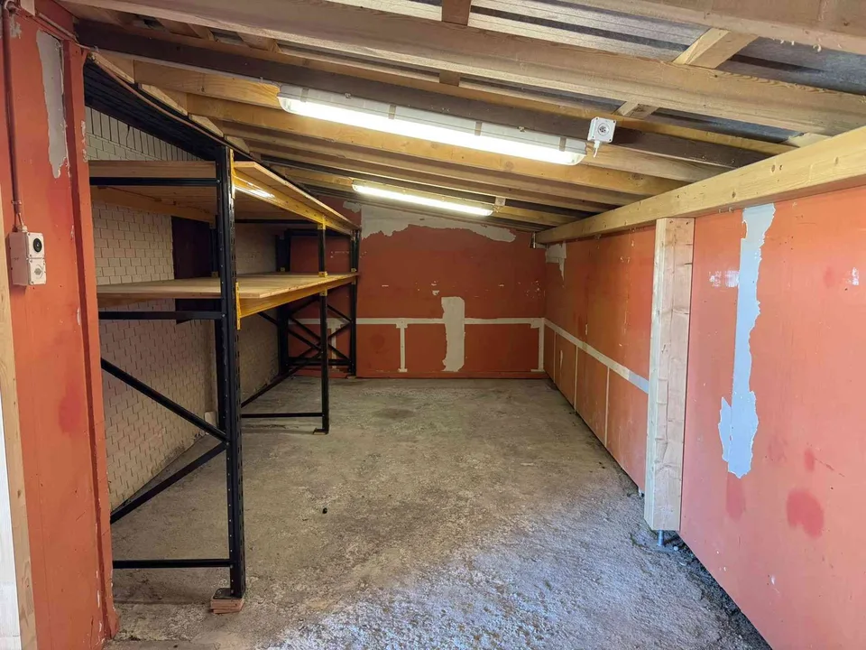 zentrale Werkstatt inkl. Parkplatz, Lager & Büro in Gwatt Thun – Foto 7 von 7