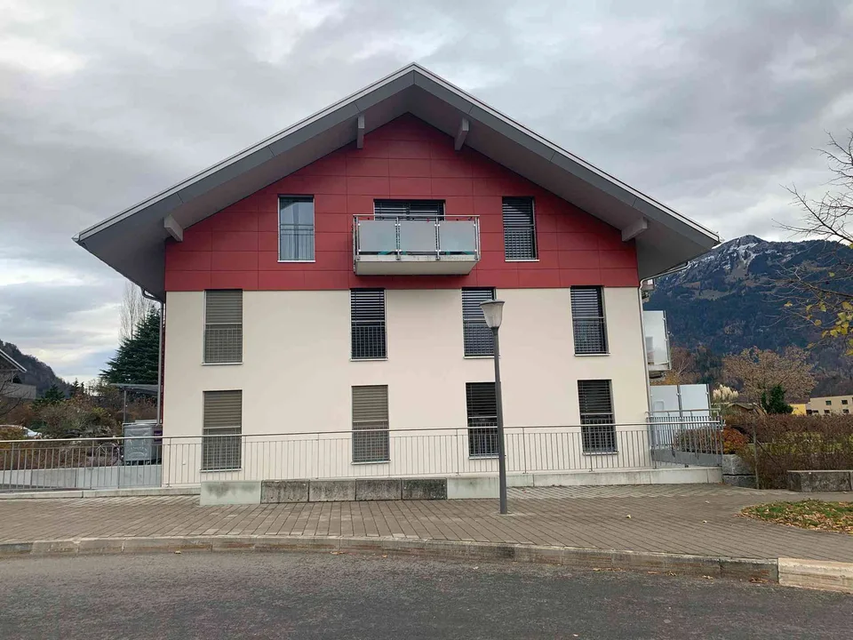 EINSTELLHALLENPLATZ IN UNTERSEEN