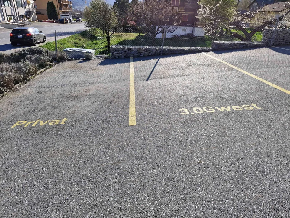1 Aussenparkplatz ab sofort zu vermieten