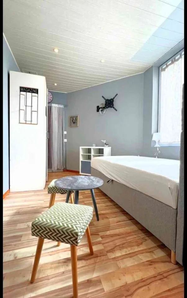 Studio meublé et équipé