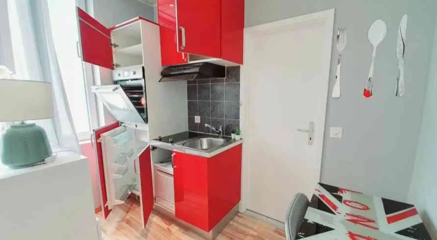 Studio meublé et équipé