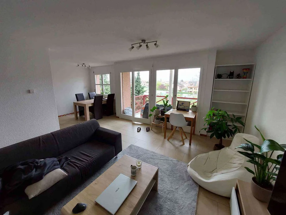 Appartement / condominium de 3 chambres et 2 salles de bain