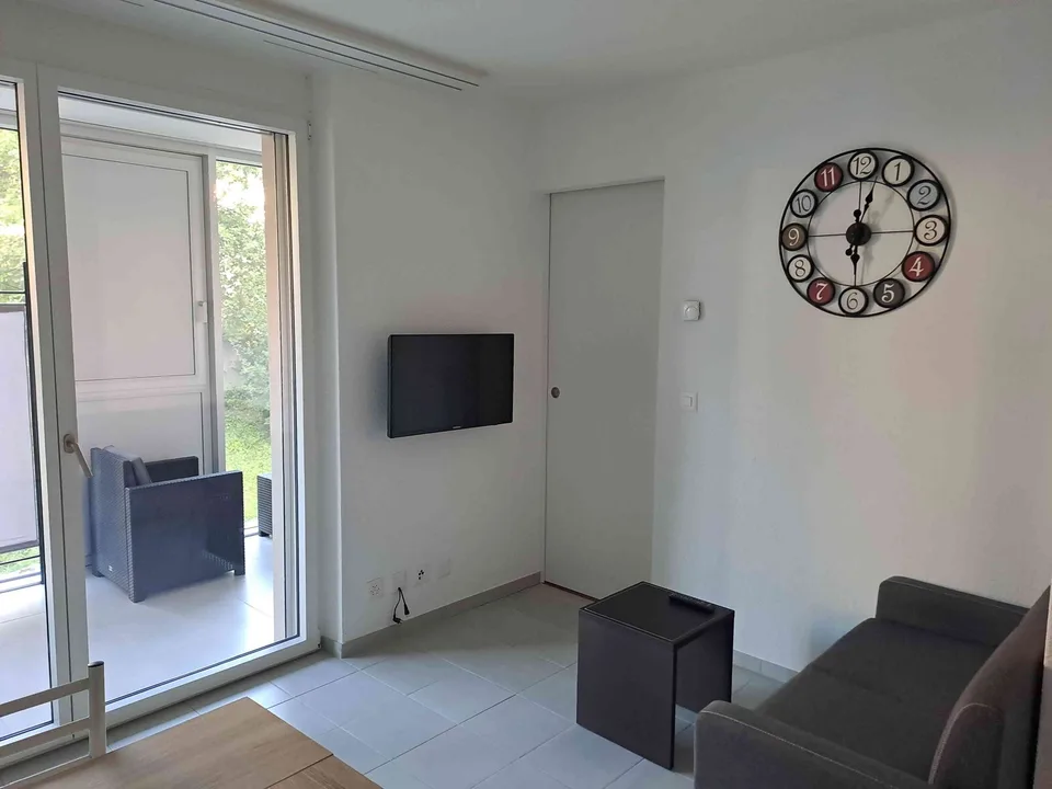 Appartement meublé de 2 pièces, centre de Nyon, sans nuisances