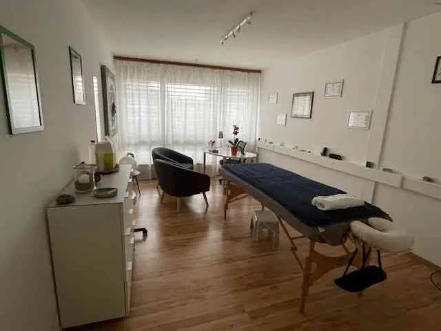 CABINET THERAPEUTIQUE calme en plein centre de Lausanne