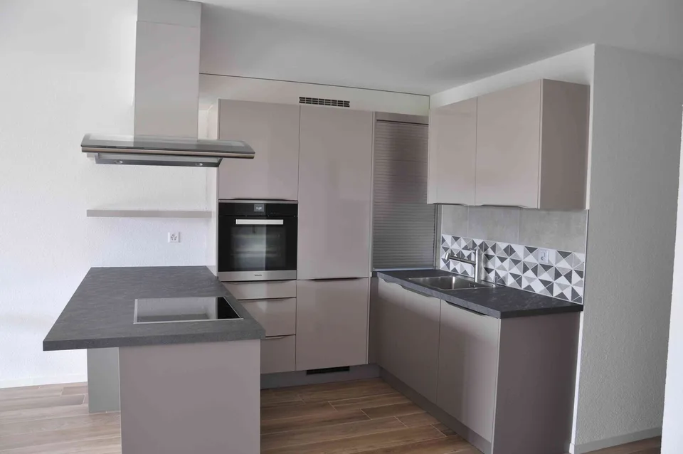 Gollion : Lumineux 3,5 pces de standing avec 2 balcons au calme