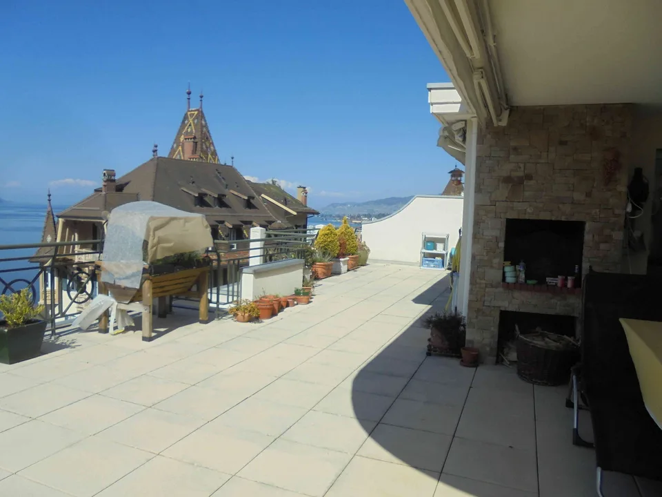 Duplex avec terrasse et vue panoramique, sauna, deux entrées