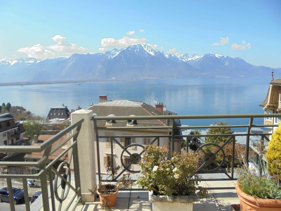 Duplex avec terrasse et vue panoramique, sauna, deux entrées