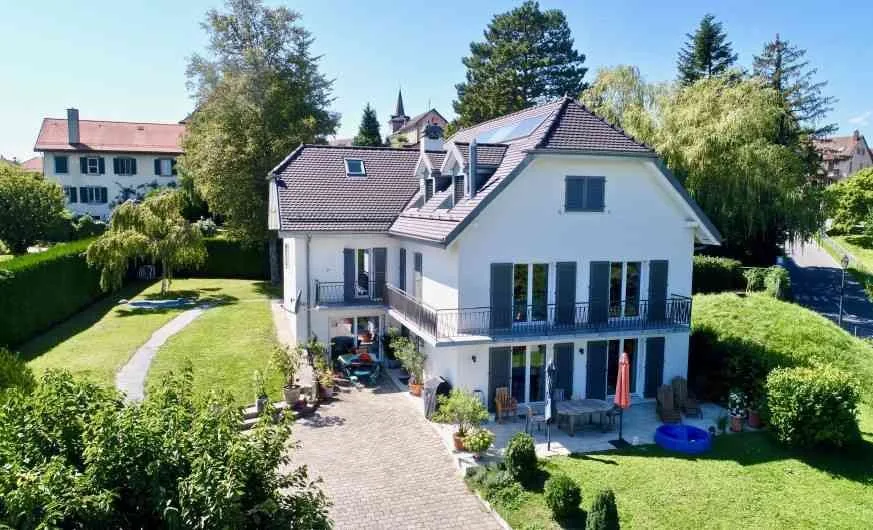 Villa mitoyenne de 5.5 pièces