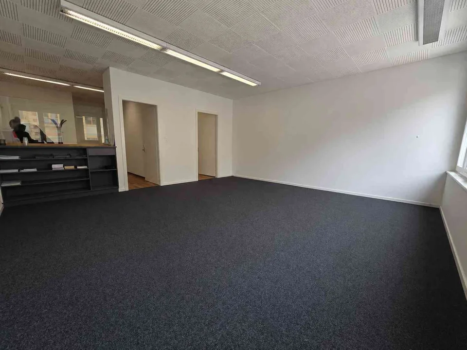 Bureaux lumineux de 2 pièces au centre d'Orbe