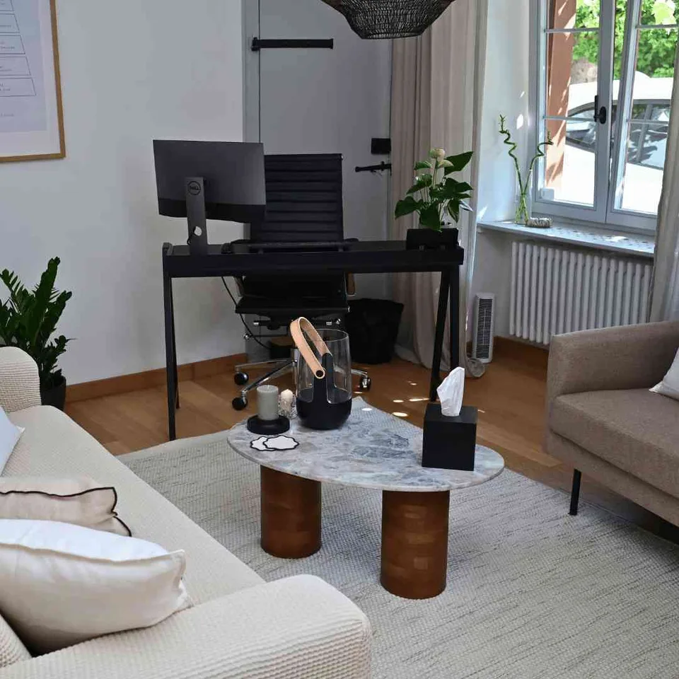 Cabinet/Therapeutic Space for Rent in Lutry- Commerical Rental
