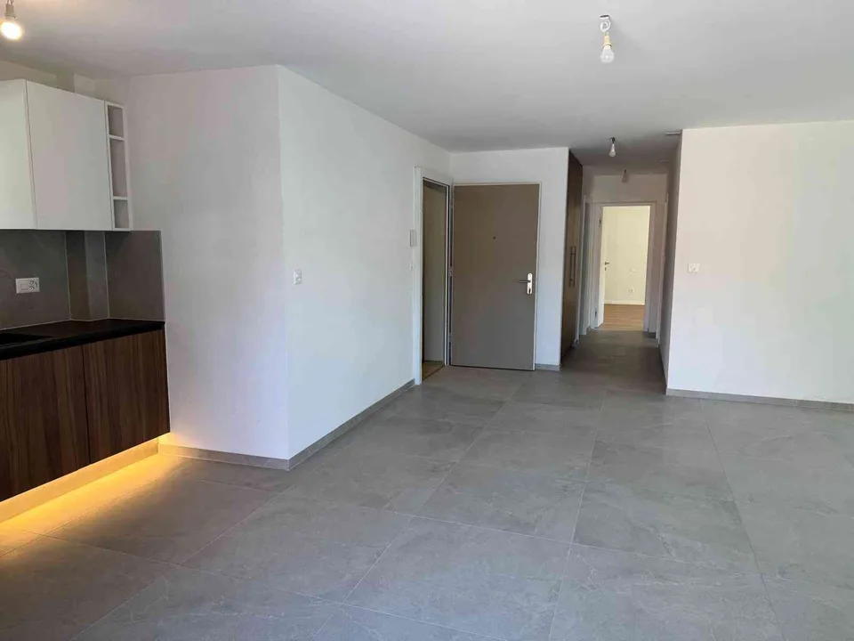 Appartement de standing 3.5 pcs – 1er étage avec balcon avec vue