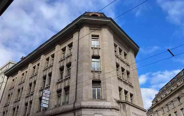 Magnifique bureau situé à la Rue du Grand-Chêne 2, 1003 Lausanne