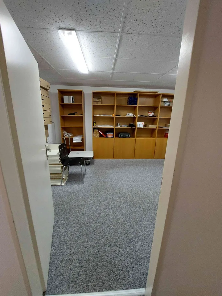 Bureau à louer - libre de suite