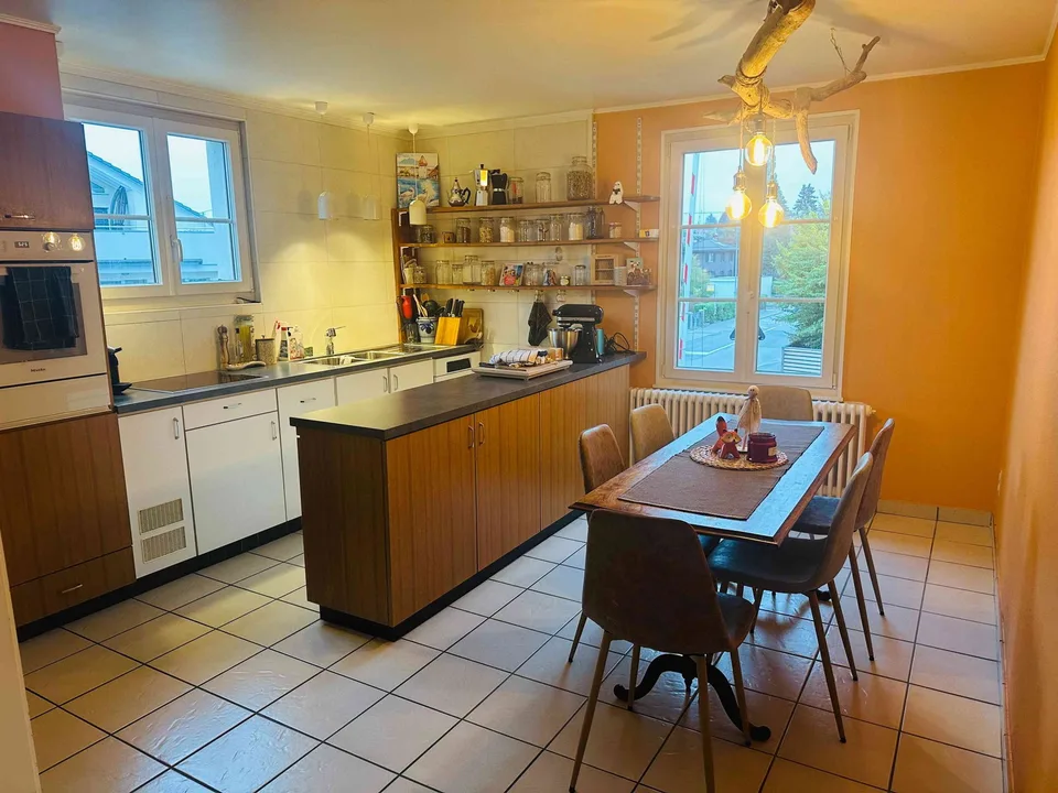 Lumineux appartement 5,5 pièces Echallens