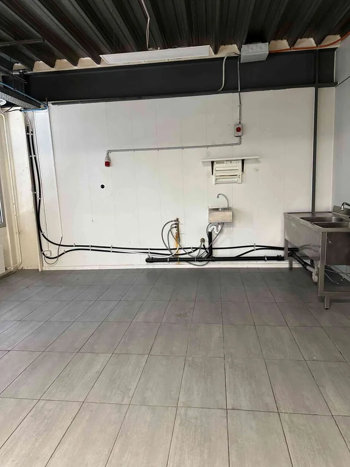 Local commercial de 79m2 situé à Lonay