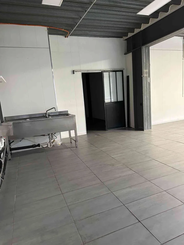 Local commercial de 79m2 situé à Lonay