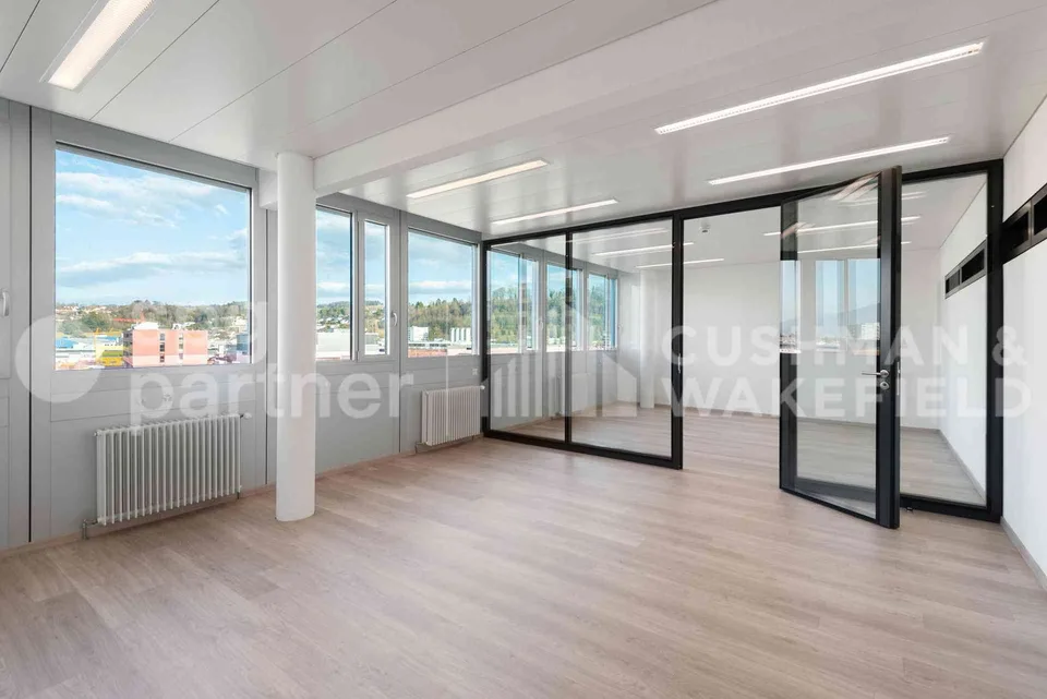 Surface de bureau de 2’000 m², répartis dans 3 bâtiments, divisibles