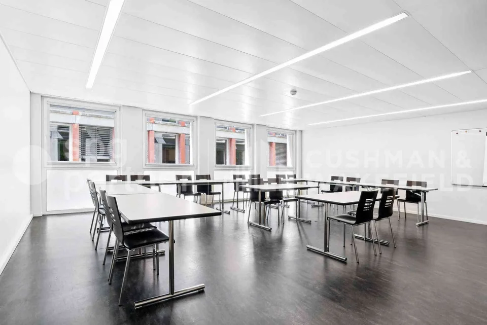Surface administrative lumineuse, moderne et fonctionnelle de 773 m²