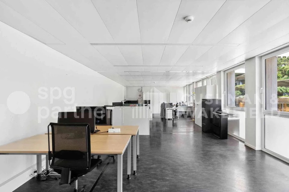 Surface administrative lumineuse, moderne et fonctionnelle de 773 m²