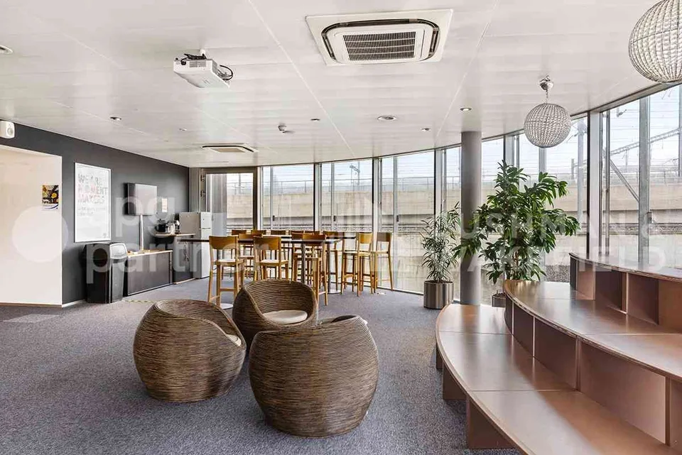 Surface administrative de 4'280 m² divisible et répartie sur 2 niveaux
