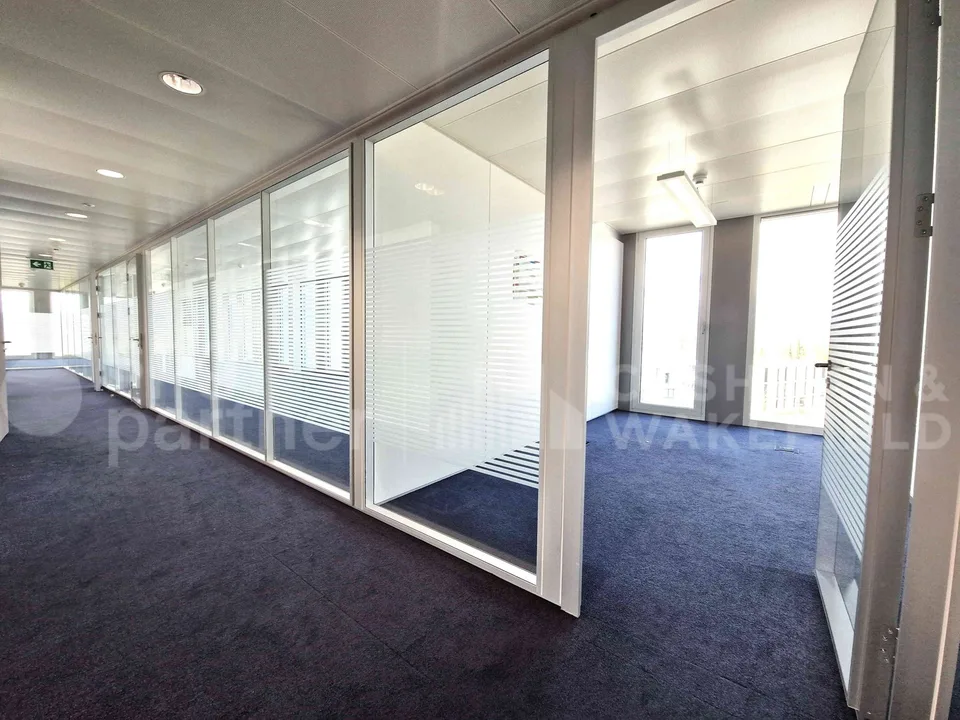 Surface administrative de 424 m² au 3e étage d'un bâtiment Minergie