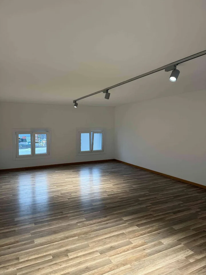 LOCAL / BUREAU DE 95M² À LOUER AU BOUVERET !