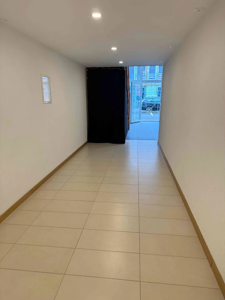 LOCAL / BUREAU DE 95M² À LOUER AU BOUVERET ! – foto 8 di 10