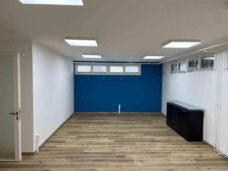 À louer : Bureau moderne et lumineux à Nyon – 40m²