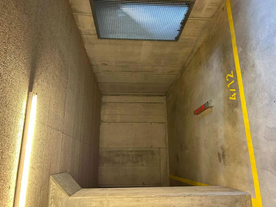 Parking souterrain large 285cm