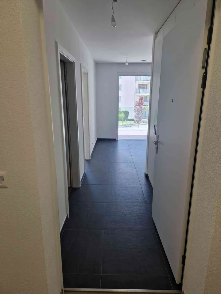 Appartement de 2.5 pièces au 1er étage d'une construction neuve