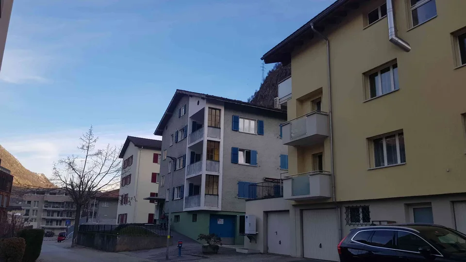Room in shared flat incl. furniture, electricity and internet - in the heart of Visp
