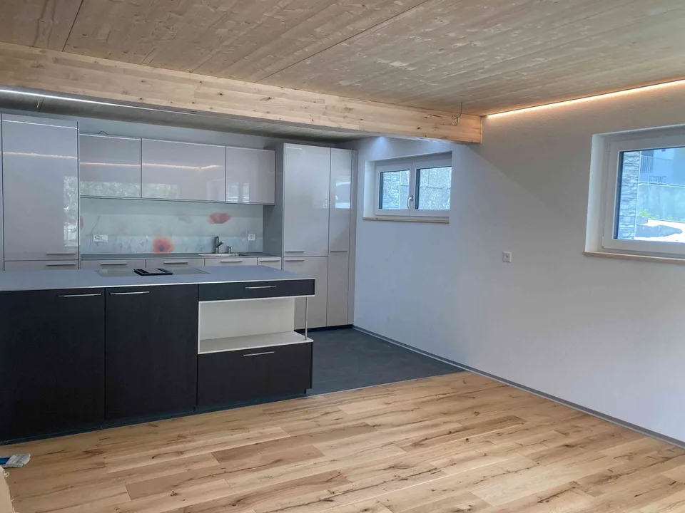 Neue schöne 3.5 Wohnung