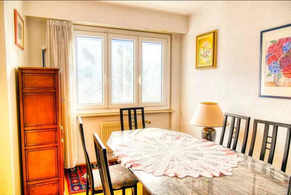 bel appartement 4.5 pcs avec 2 balcons, garage, calme et ensoleillé