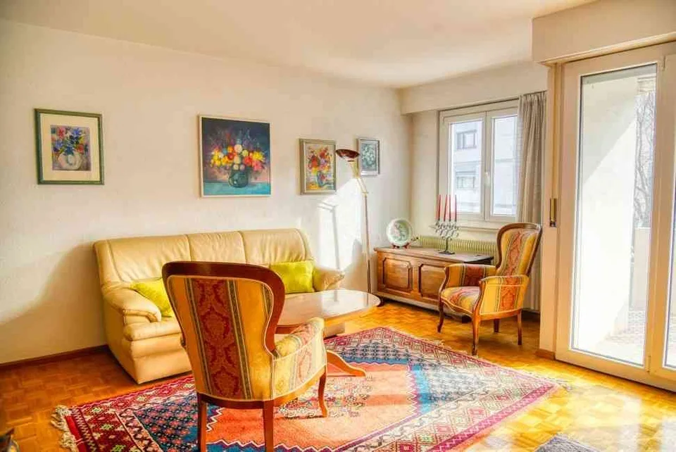 bel appartement 4.5 pcs avec 2 balcons, garage, calme et ensoleillé