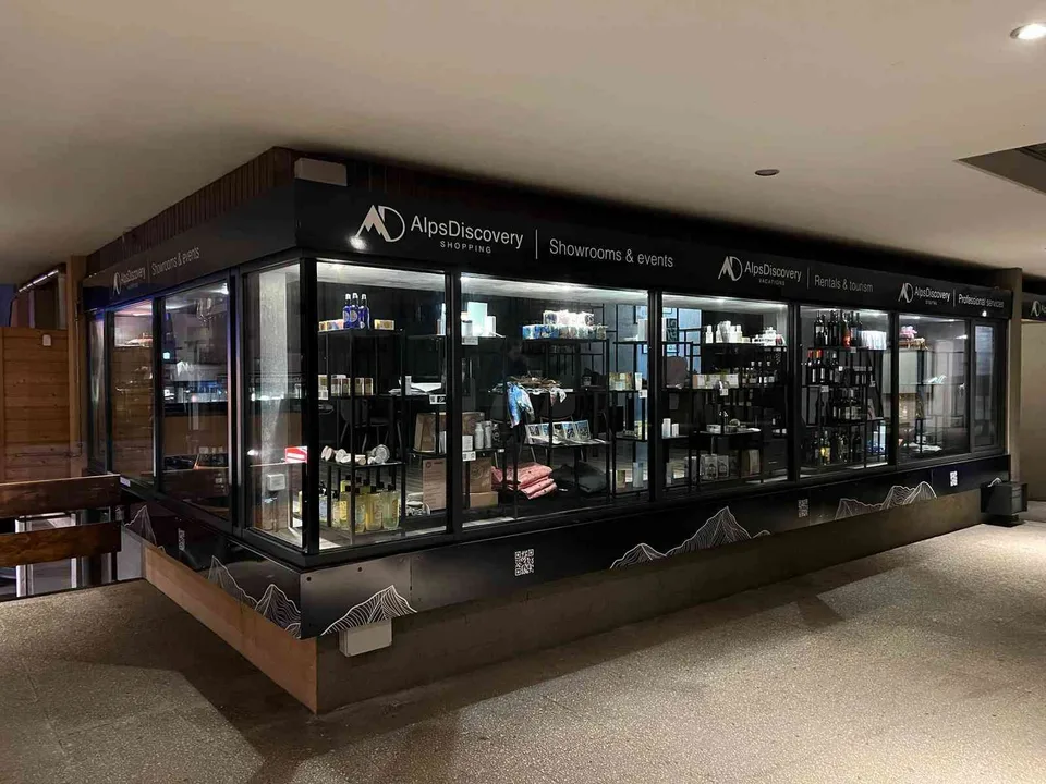 Boutique, Office, Showroom in the center of Haut-Nendaz, 4 Vallées