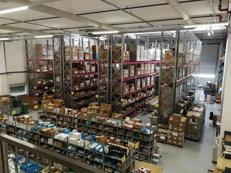 Halle de stokage - Services Logistique