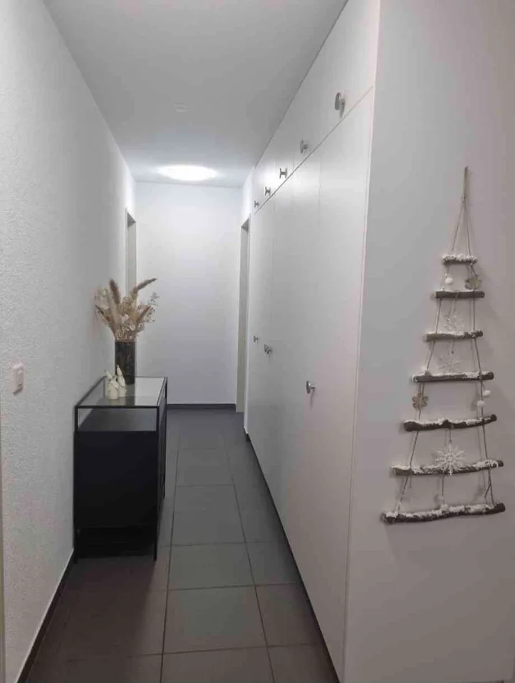 Zimmer inkl. eigenem Badezimmer zu vermieten