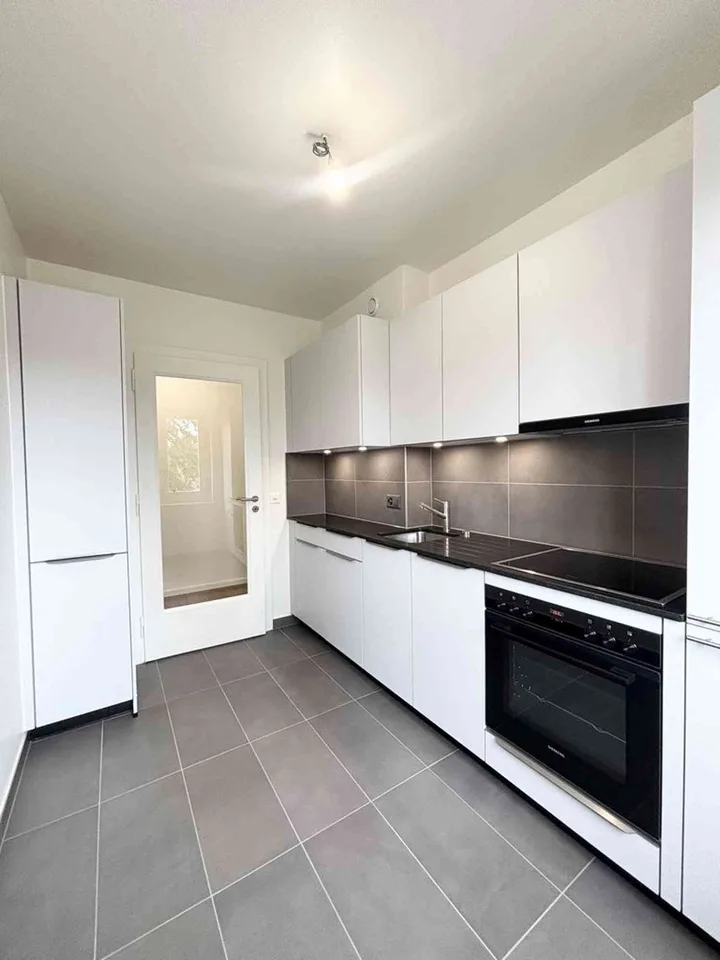 Charmant appartement de 2 pièces avec balcon à Genève